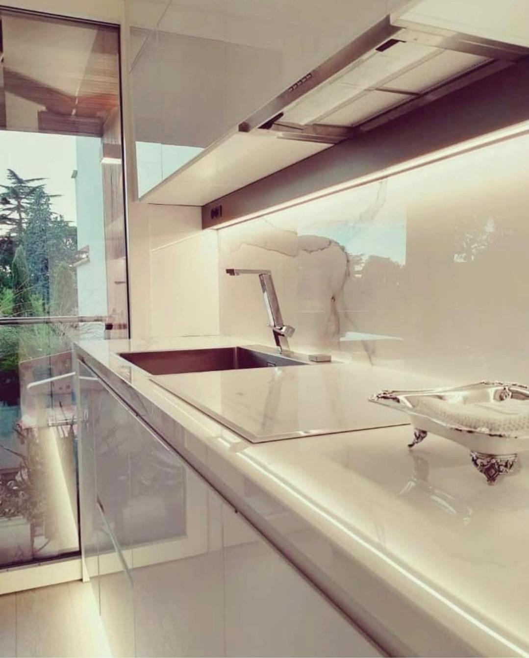 Exceptional Near Vatican Flat With Swimming Pool